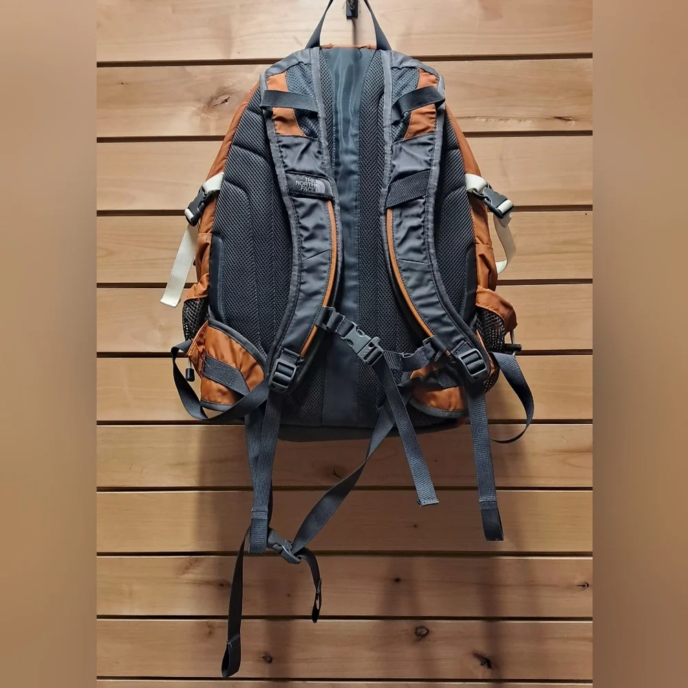 The North Face Borealis Backpack - Picture 2 of 4